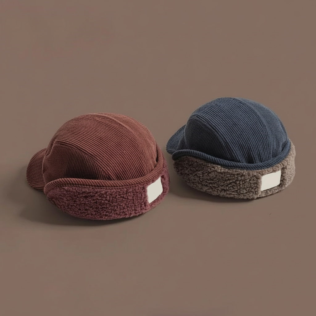 Unisex Wintermütze mit Ohrenklappen, geripptem Strick außen und Fleece-Futter | Temsk
