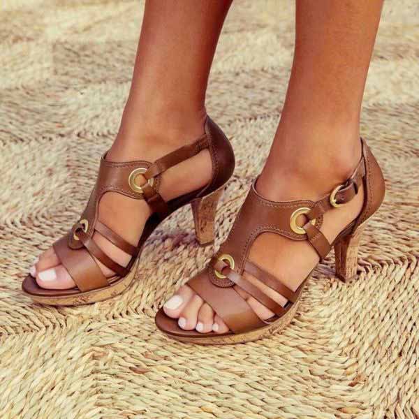 Women's Ankle Strap Heeled Sandals in Faux Leather, Size 8 | Temsk