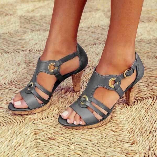 Women's Ankle Strap Heeled Sandals in Faux Leather, Size 8 | Temsk