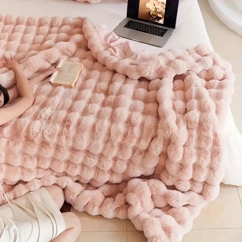 CozyNest Ultra-Soft Blanket For Warm Ambiance In Any Room | Temsk