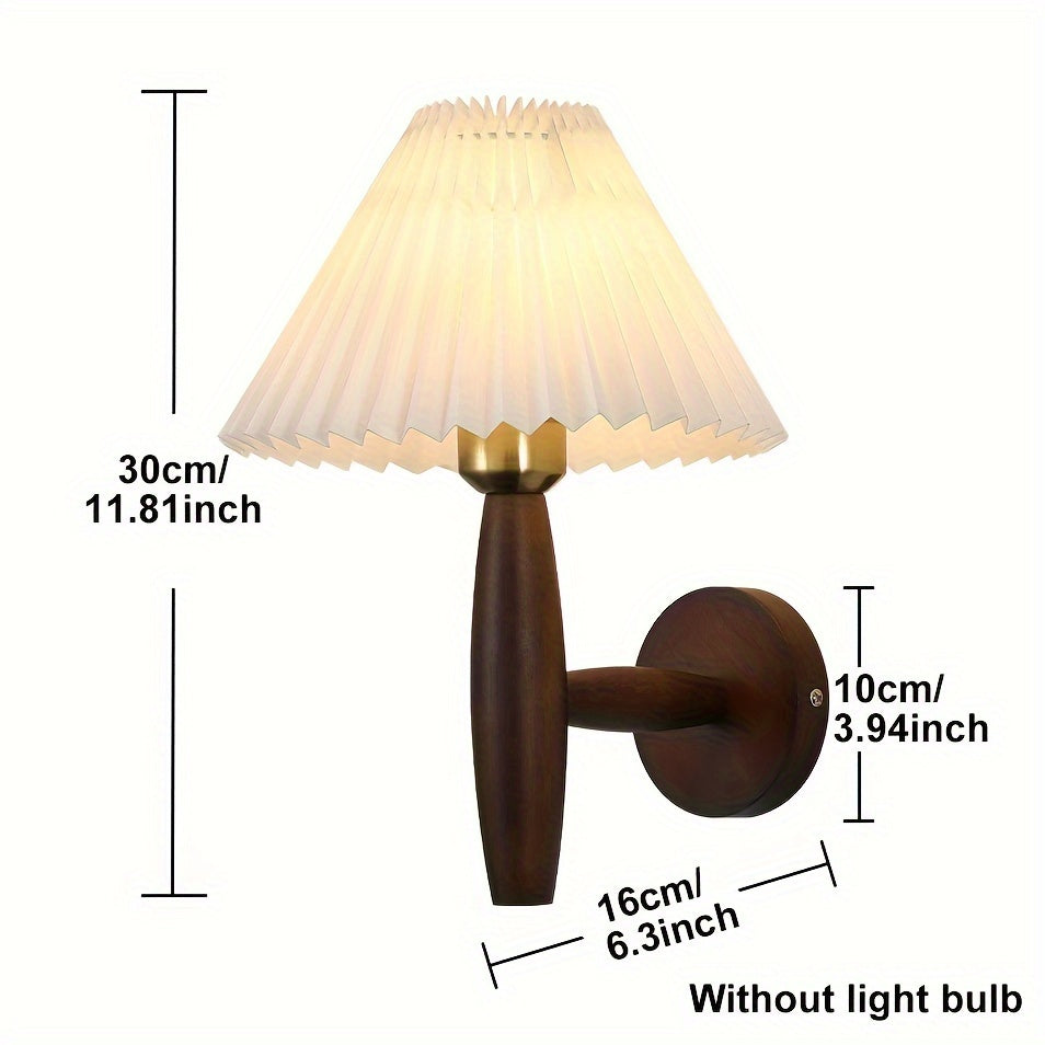 Nordische Holz-Wandlampe mit plissiertem Schirm für Nachttisch im Schlafzimmer | Temsk