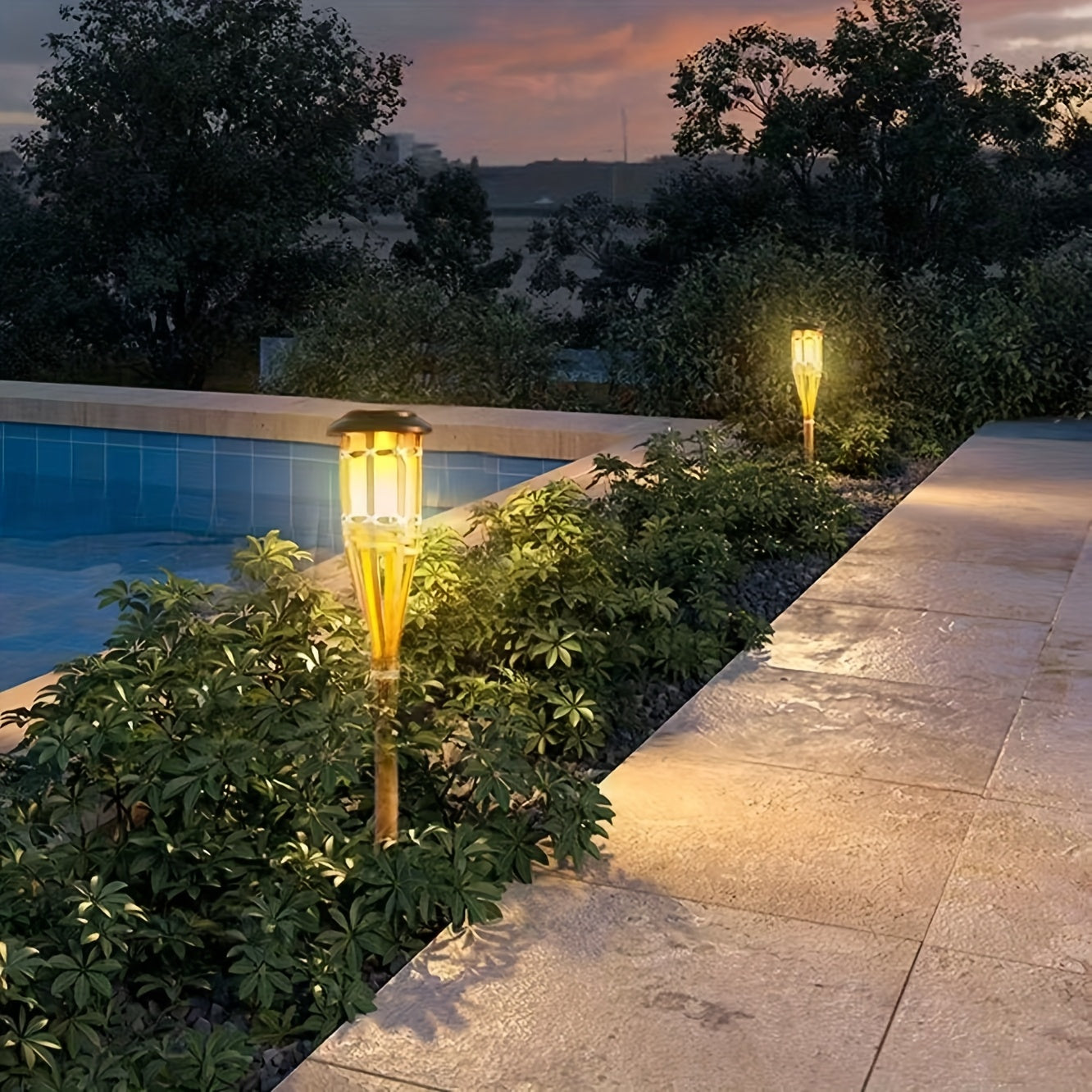 2-Pack Solar Bamboo Flame Lights With 12 LEDs, Outdoor Garden Lanterns | Temsk
