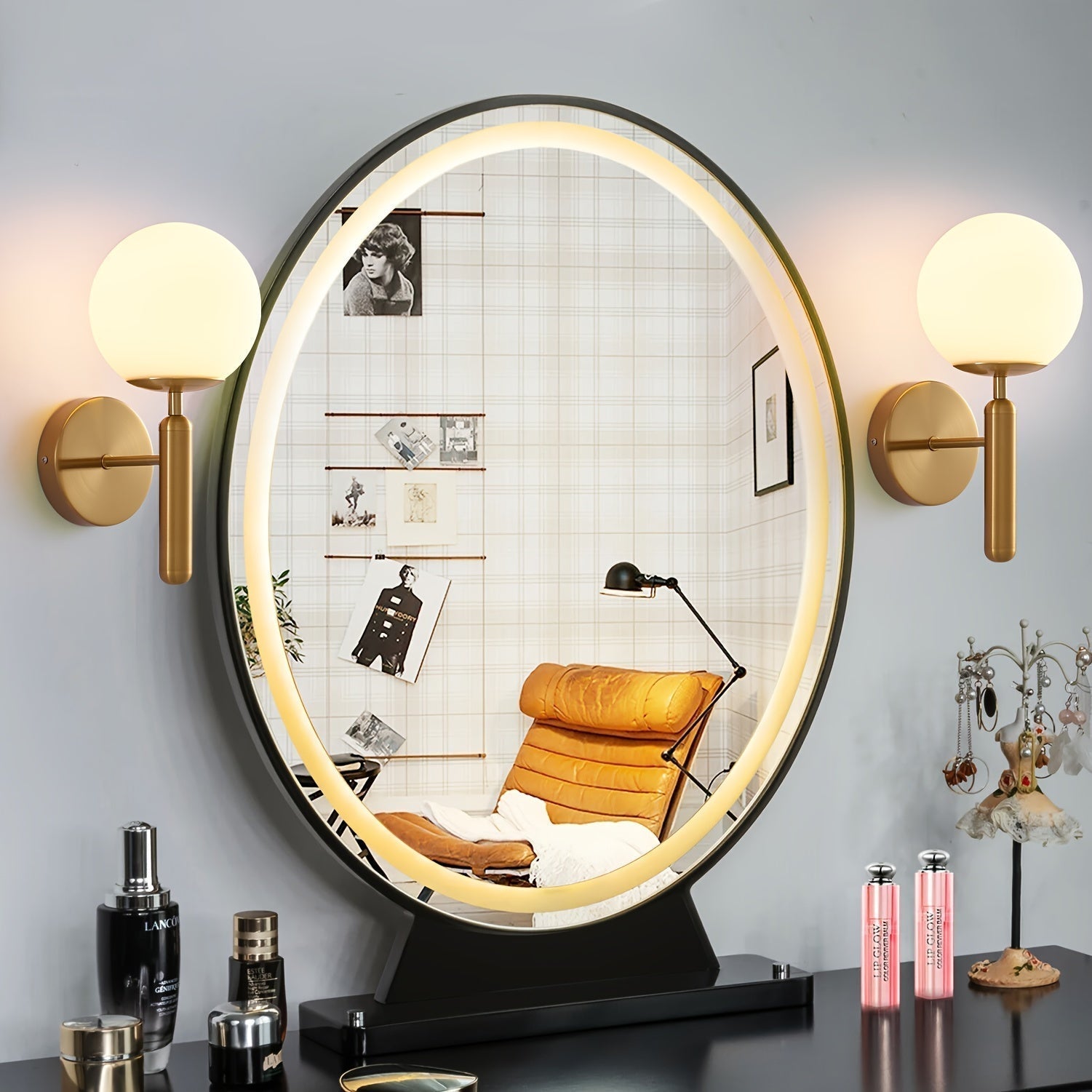 Modern Glass Globe Wall Sconce With Polished Metal Mounting | Temsk