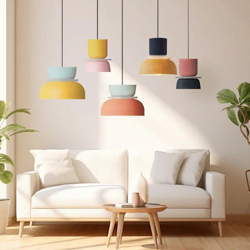 Chico Pendelleuchten mit verspielten nordischen Farben für moderne Küchen | Temsk