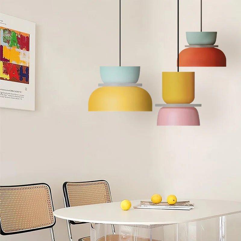Chico Pendelleuchten mit verspielten nordischen Farben für moderne Küchen | Temsk