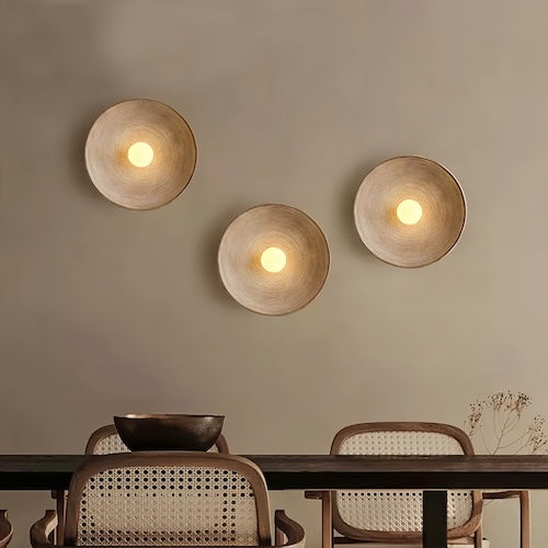 Handgefertigte LED-Holzwandlampe mit rustikalem Charme und sanfter Atmosphäre | Temsk