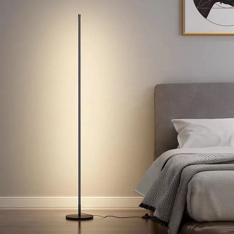 LumenAura Kovová stojací lampa, stmívatelná a elegantní pro každý obývací pokoj | Temsk