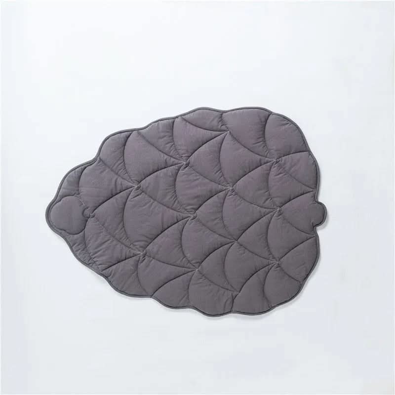 LeafHaven Leaf Shaped Dog Blanket With Soft Padding And Versatile Use | Temsk