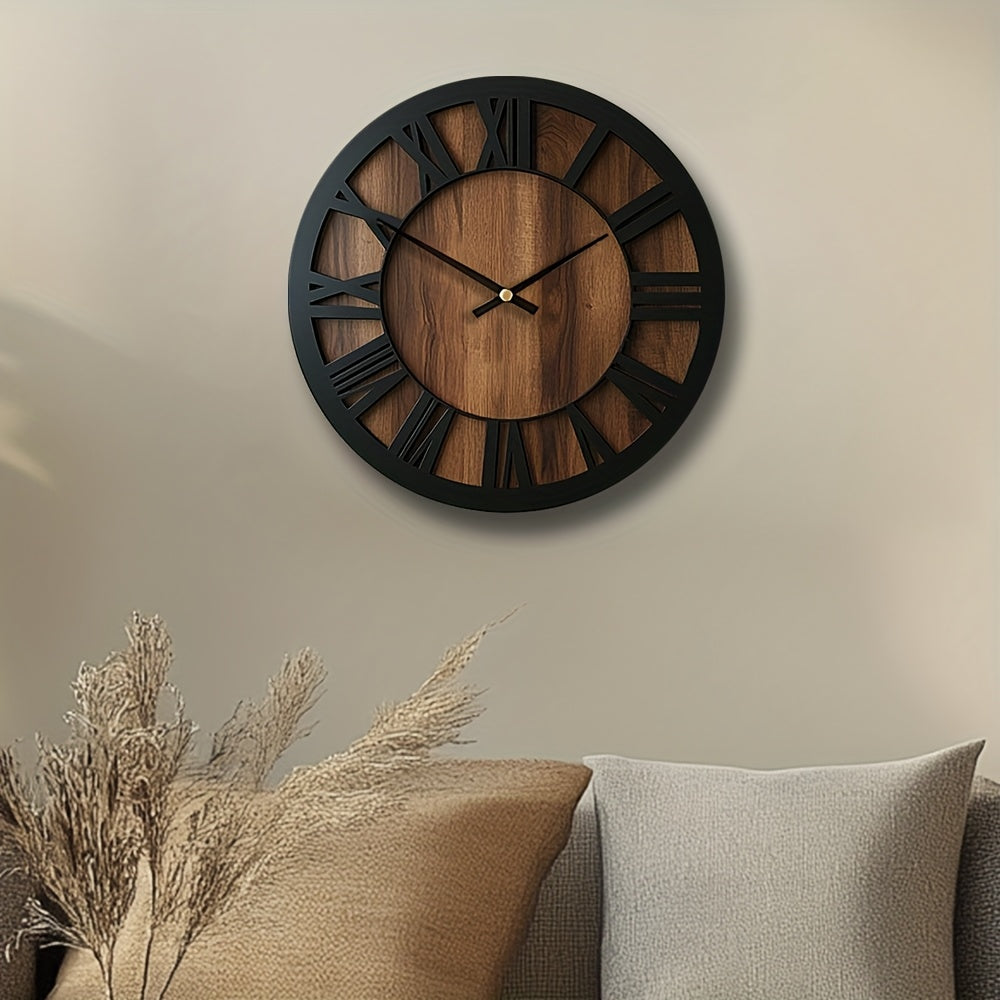Klassische Vintage-Holzwanduhr mit Zifferblatt in römischen Zahlen | Temsk