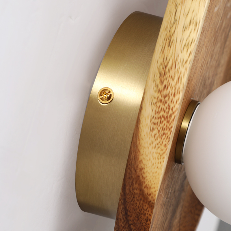 Verdara Wood Wall Lamp With Natural Warm Glow For Cozy Ambience | Snurv | Temsk