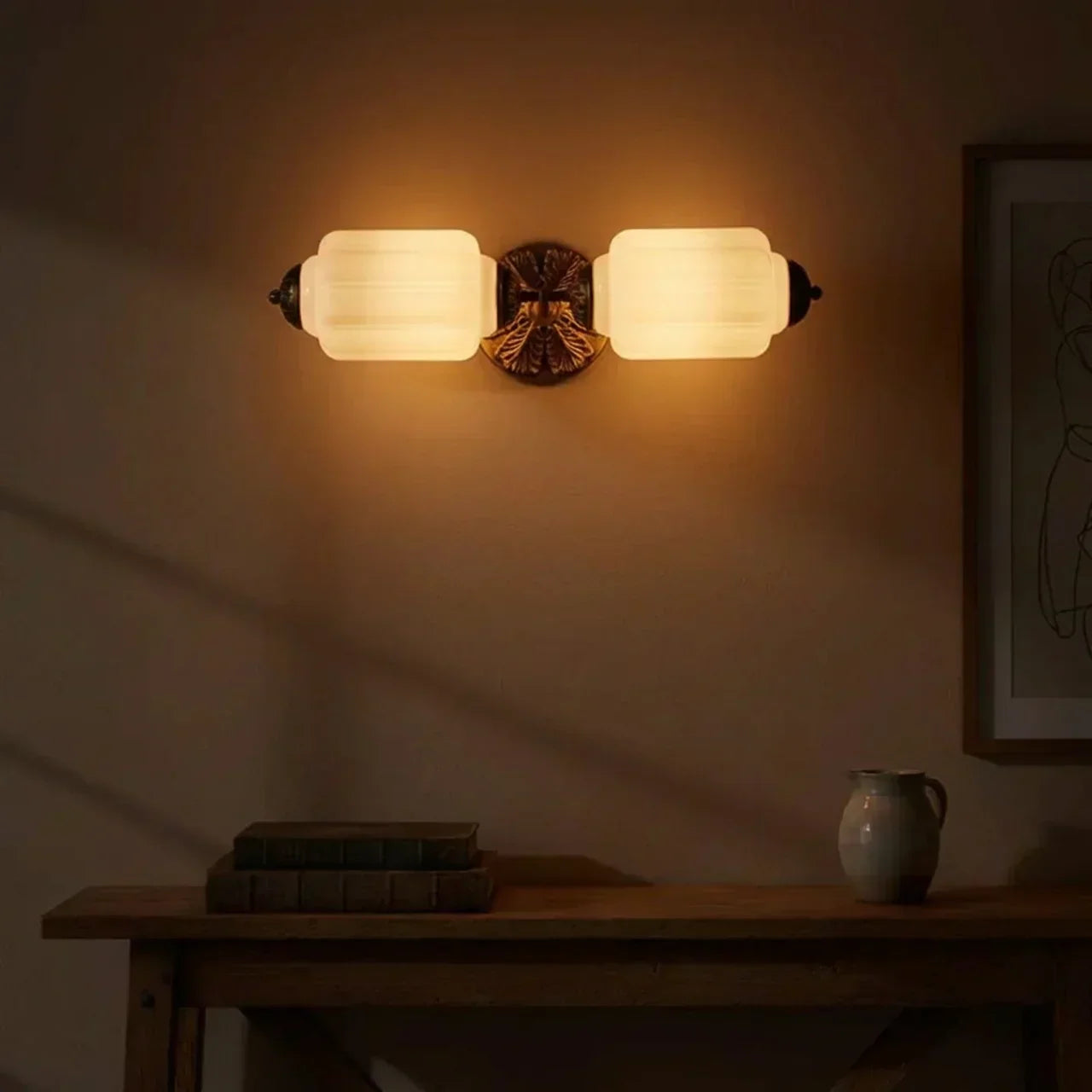 Vintage art deco nástěnné svítidlo z mléčného skla na toaletní stolek | Temsk