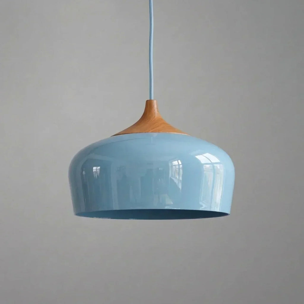 Pendant Light With Sculptural Shape Design In Metal And Wood | Temsk