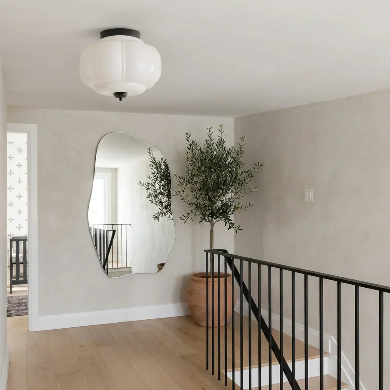 Lampada a soffitto semi-incassata con finitura in vetro latte vintage | Temsk