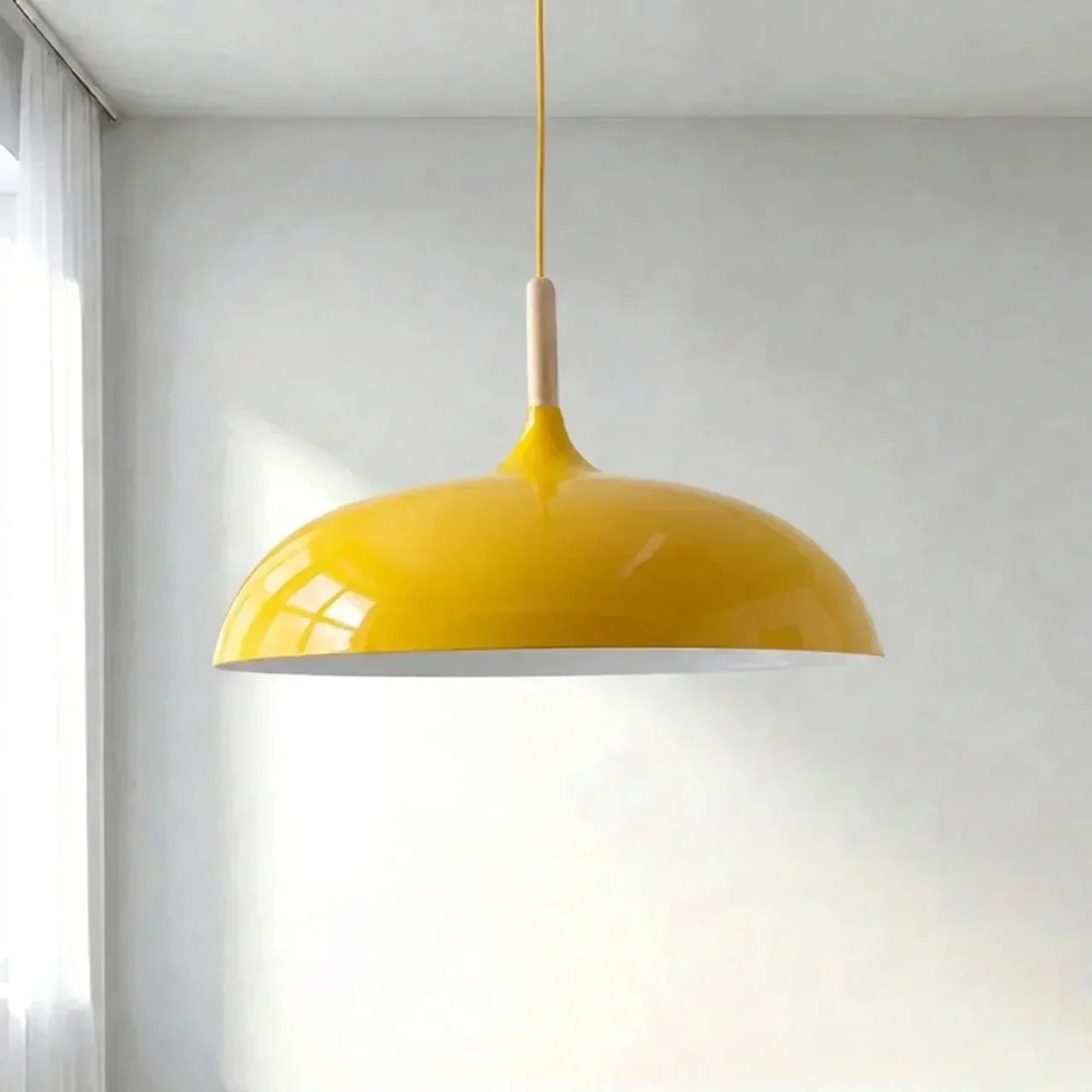 Pendant Light With Sculptural Shape Design In Metal And Wood | Temsk