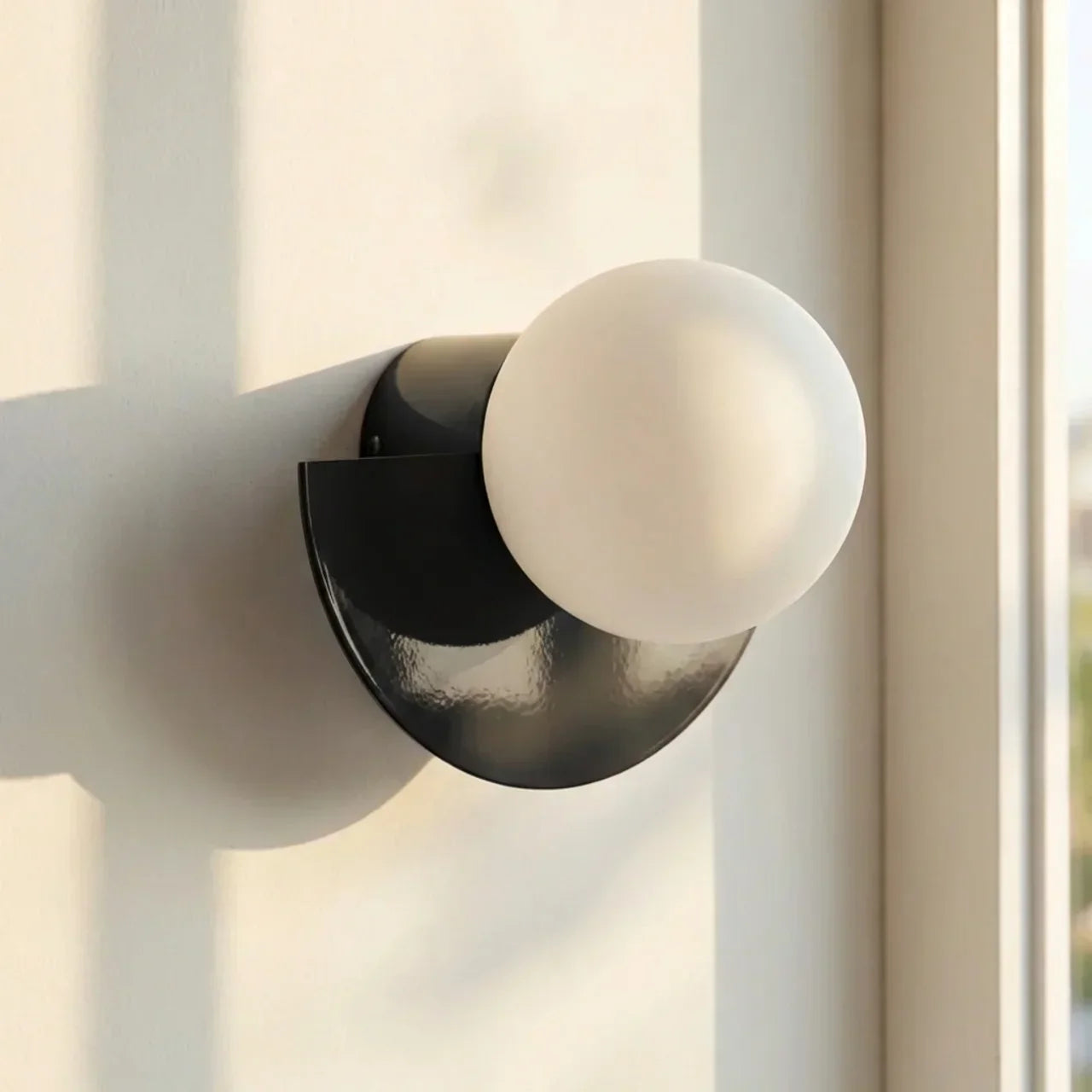 Wall Mounted Sconce Light in Semi Circle Metal With Integrated LED | Temsk