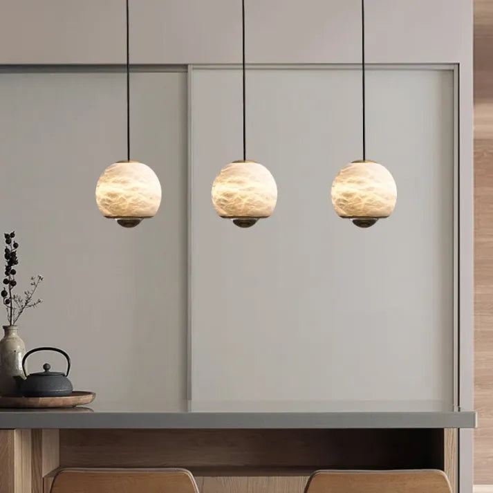 Solara Marble and Alabaster Luster Lamp in Scandinavian Style | Snurv | Temsk