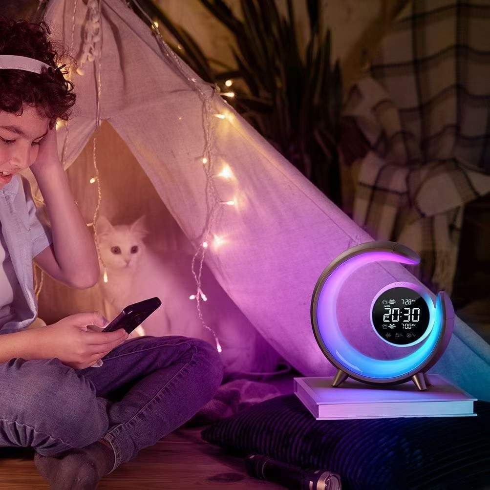 Multifunctional Night Light with RGB & Alarm Clock Function – Lumivo | Temsk
