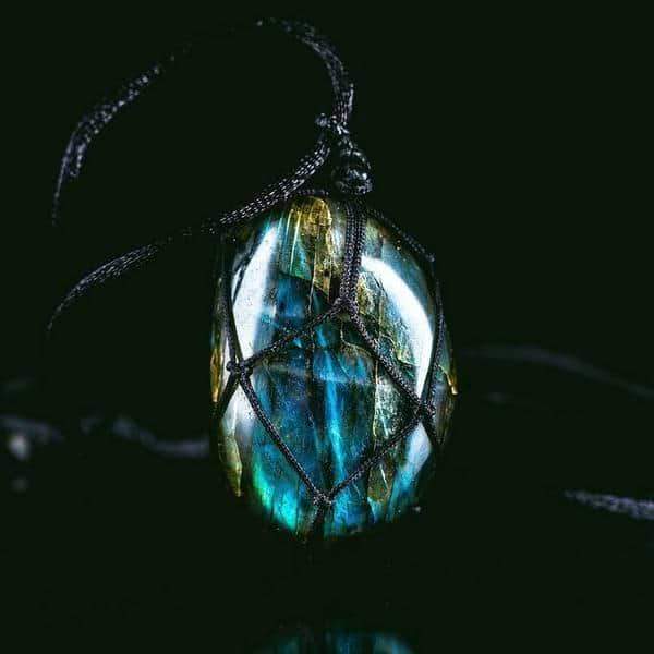 Mystical Labradorite Dragonheart Necklace - Aris | Temsk