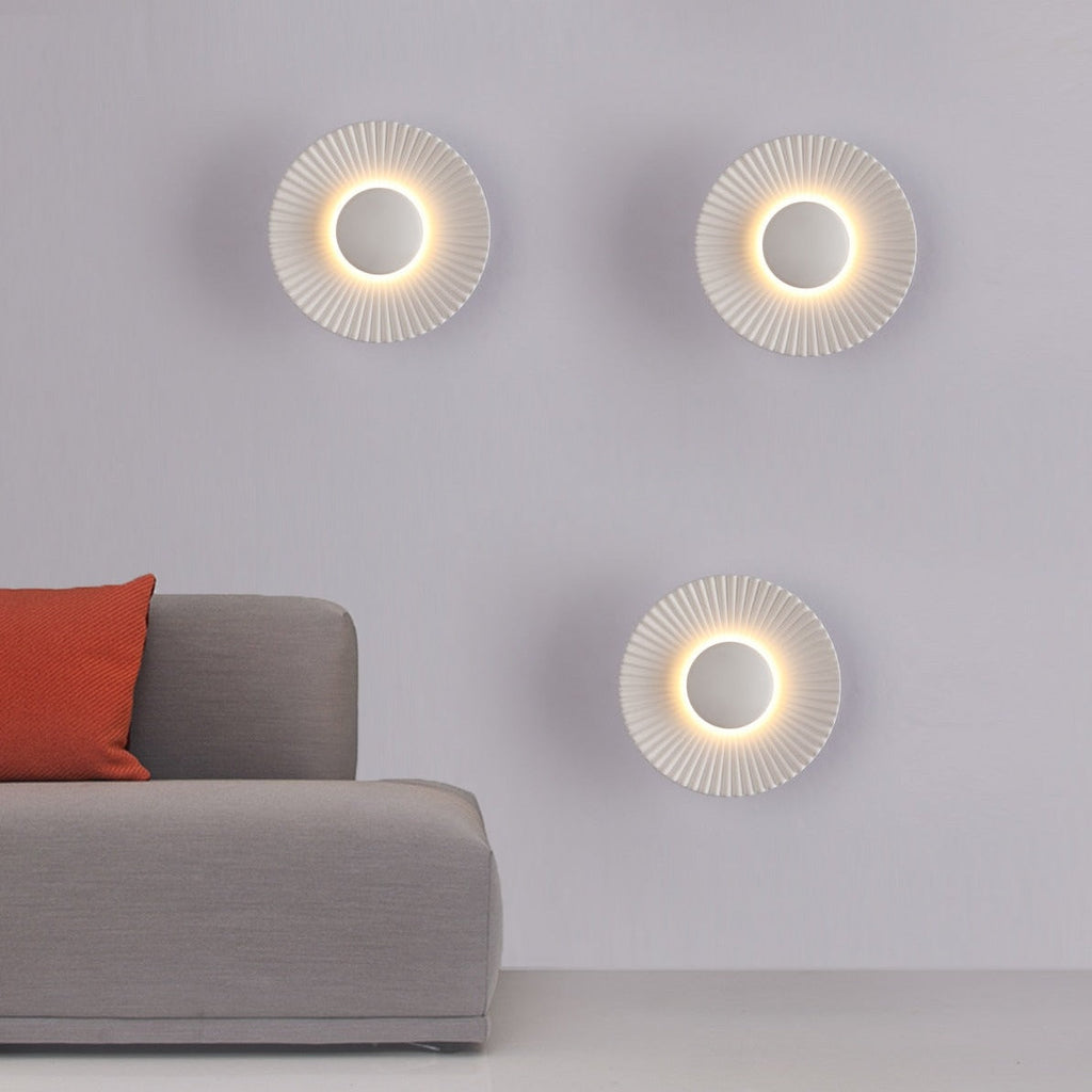 Hasna SunRay Wandleuchte Zeitgenössische Metall-Sonnenleuchte | Temsk