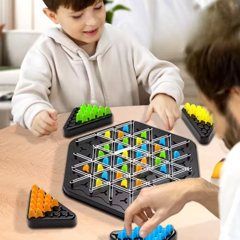 Indoor Dreieck-Schach Klappbares Familienspiel Strategie | Temsk