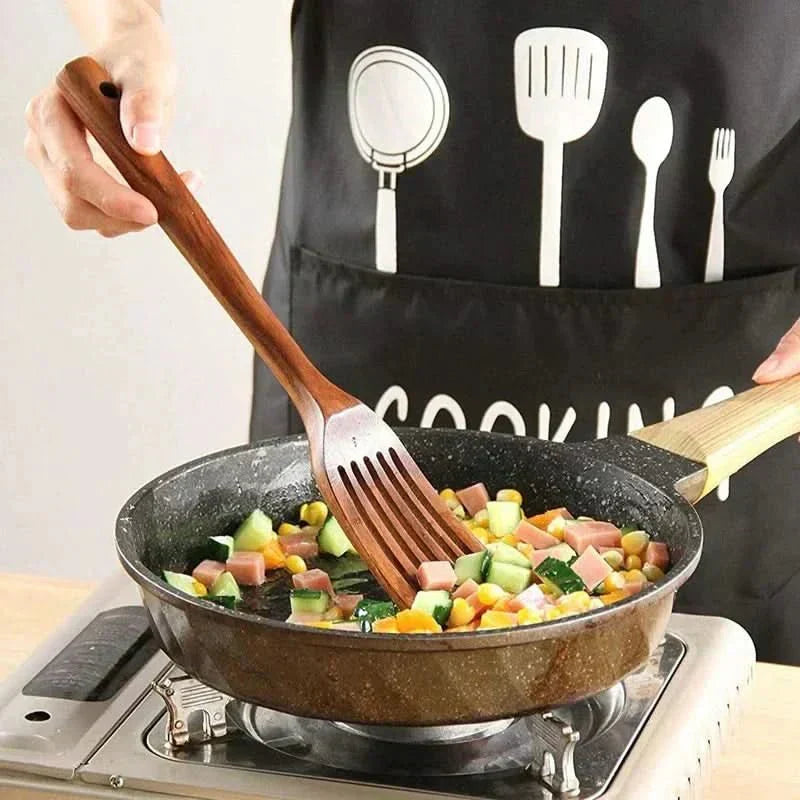 Teak Kitchen Utensil Set For Elegant Cooking In Modern Kitchen | Temsk