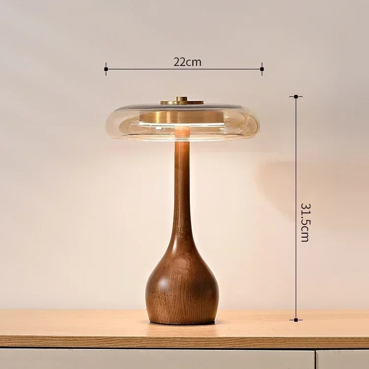 Andi Glas-Tischlampe mit Messing- und Holzakzenten | Temsk